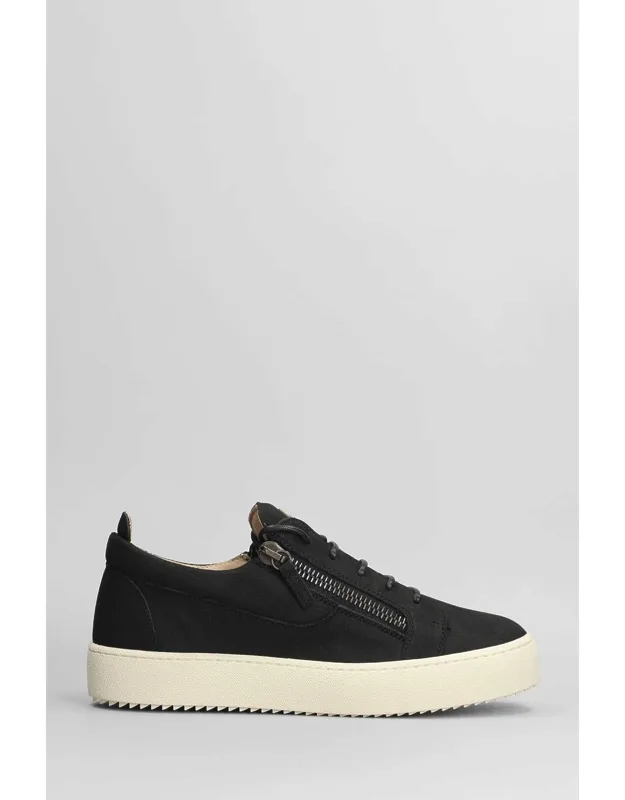 Frankie Sneakers
