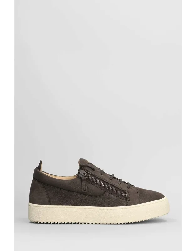 Gz94 Sneakers
