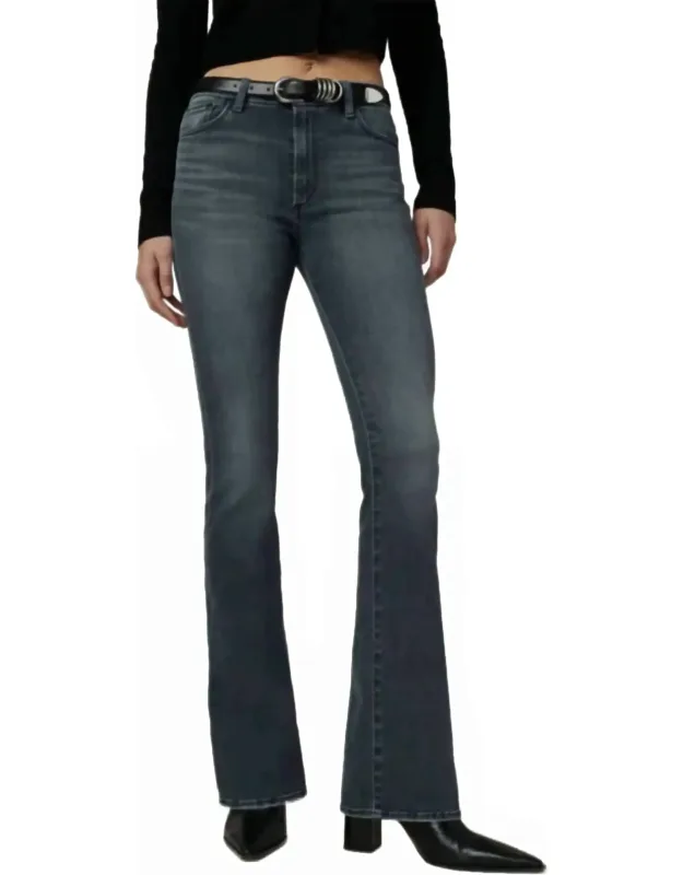 Bootcut Jeans