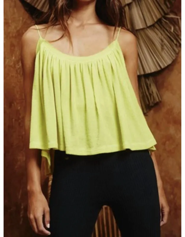 Flowy Tank