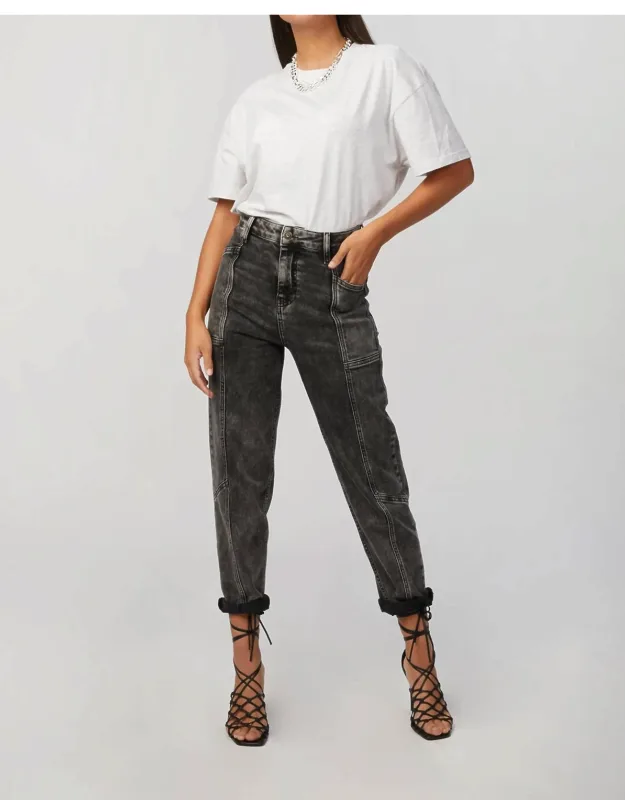 Lara Croft Jeans