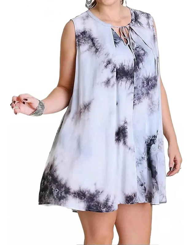 Tie Dye Sleeveless Keyhole Dress