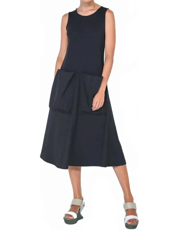 Big Pocket Dress