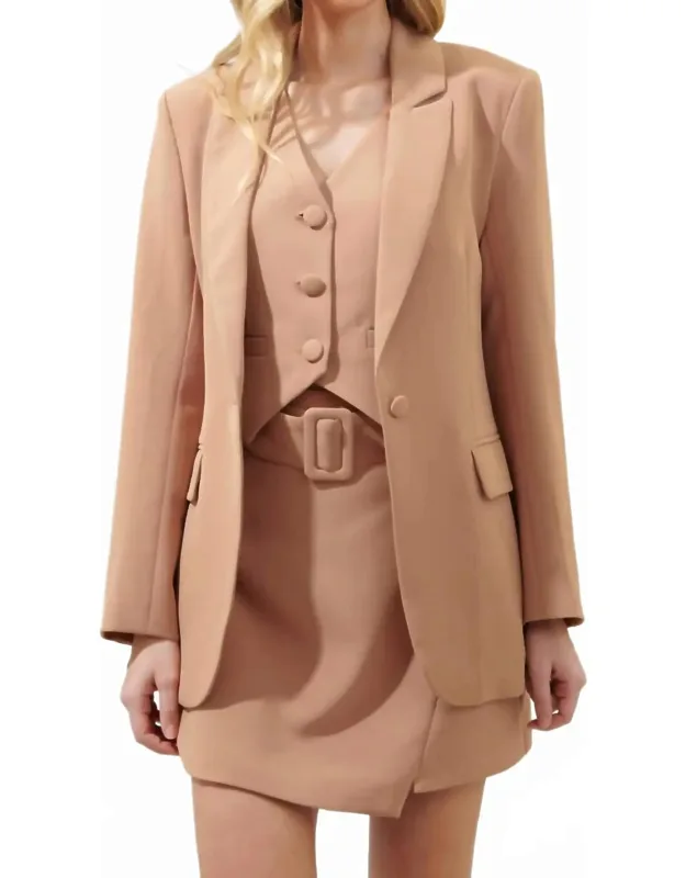 Fitted Notch Lapel Blazer