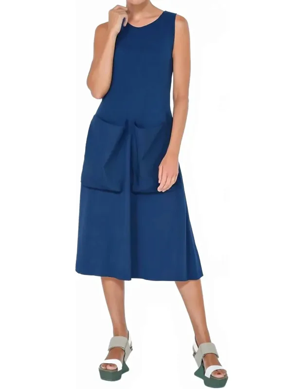 Big Pocket Dress