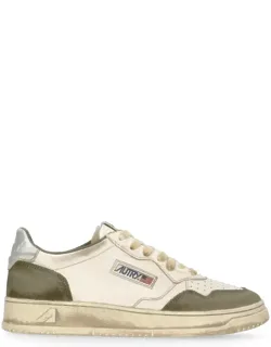 Sneakers Round Toe With Breathable Details, Front Laces Fastening