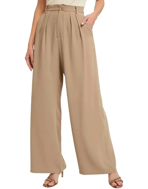 Pleated Wide-leg Pants