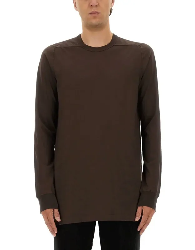 Long-sleeved T-shirt