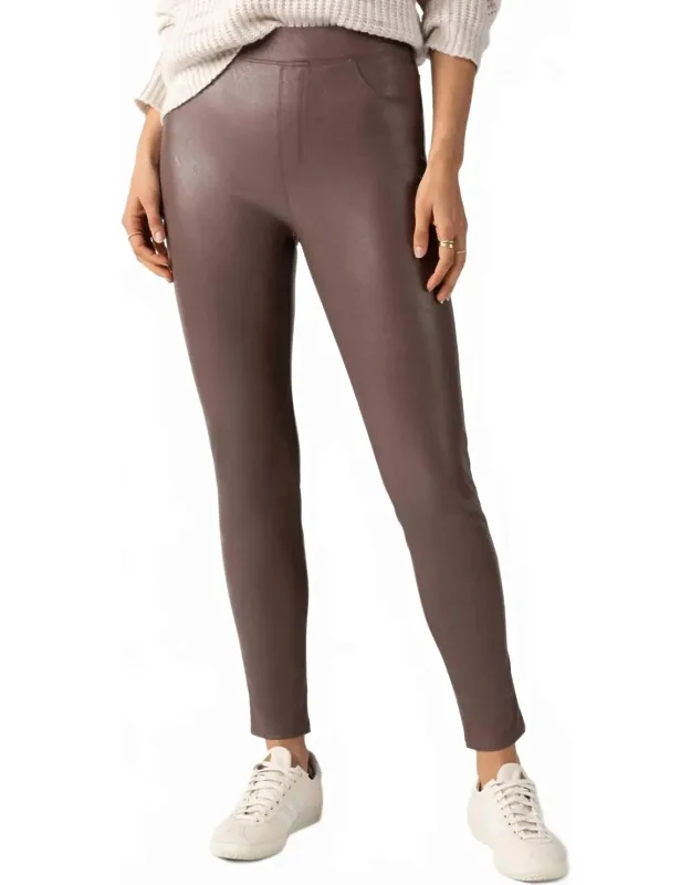 Runway Leggings