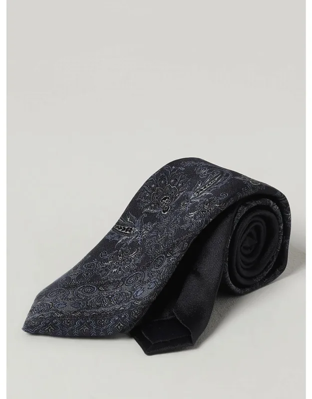 Tie
