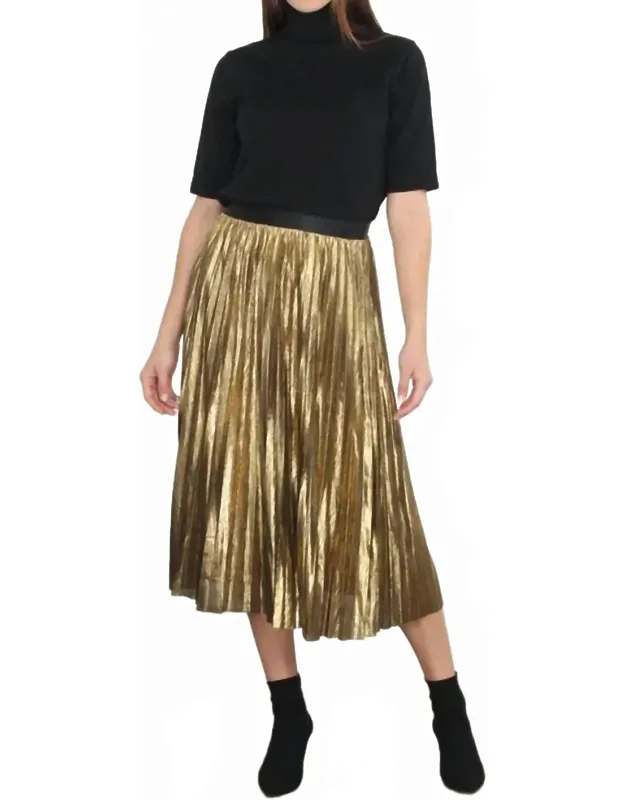 Pleated Skirt