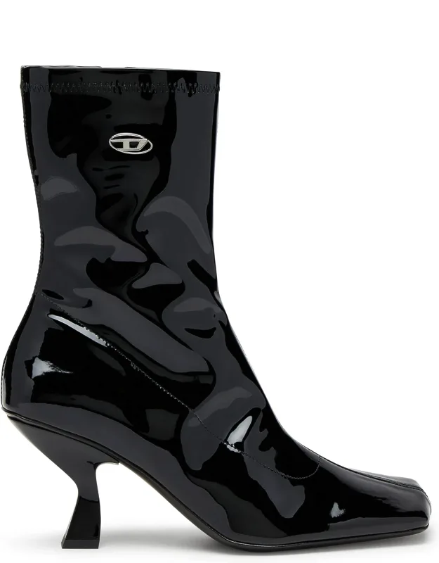 D-amber Ankle Boots In Patent Stretch Pu