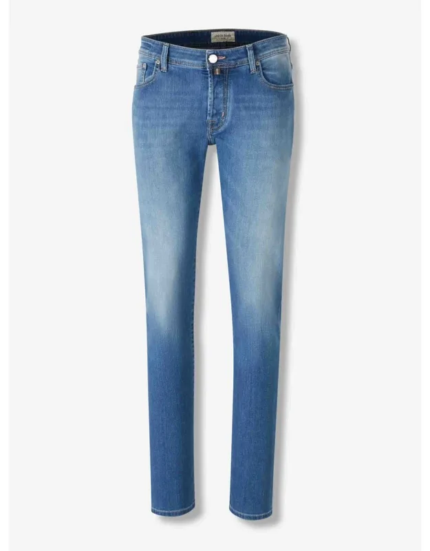 Straight Jeans