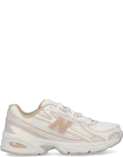 "sneakers"