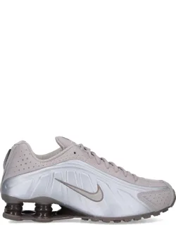 Shox R4 Sneakers