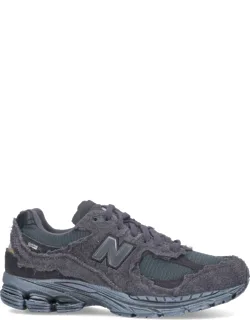 "2002r Protection Pack" Sneakers