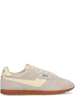 "autry Sneakers With Round Toe And Rubber Sole"
