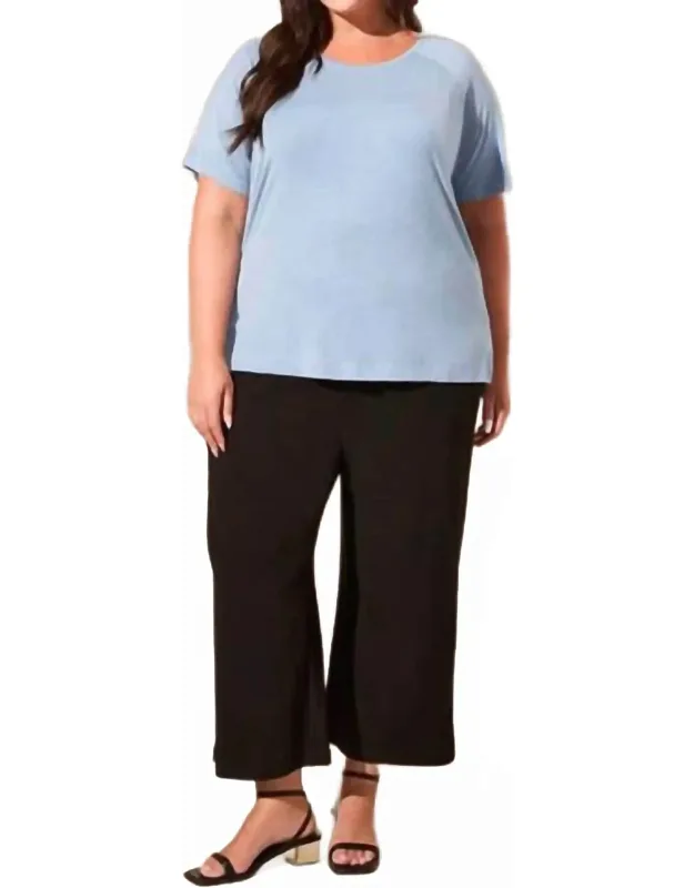 Short-sleeve Crewneck Top