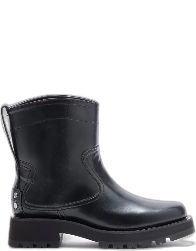 Black Boots