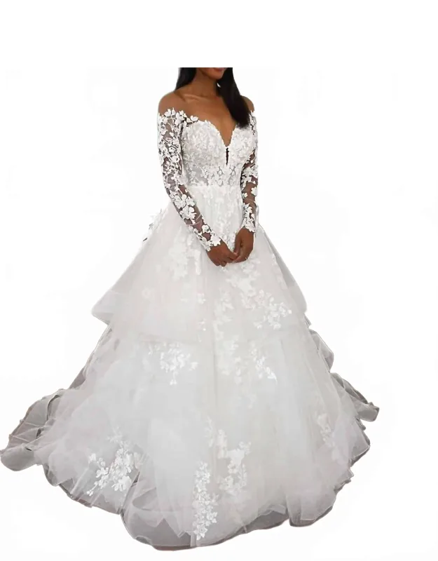 Off-shoulder Lace Wedding Dress