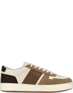Sneakers With Lightweight Sole And Memory Foam Insole