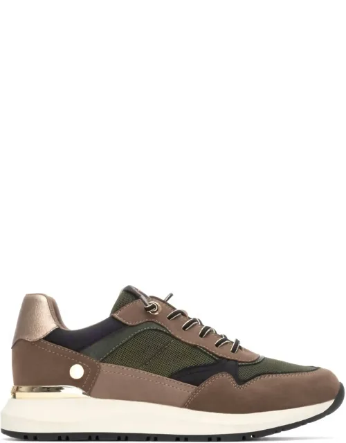 Round Toe Sneakers