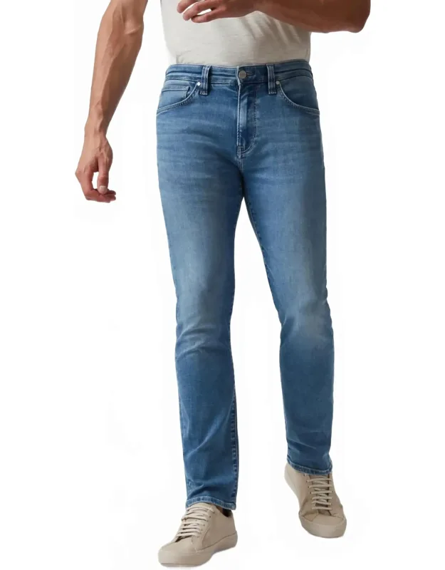 Courage Straight Leg Ultra Jeans