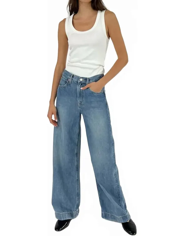 Wide Leg Jeans