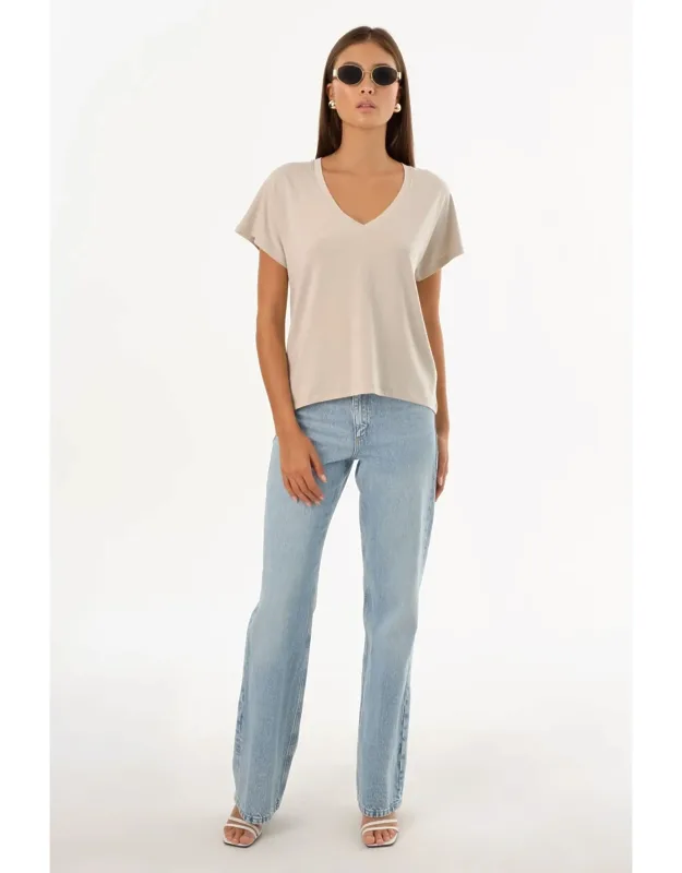 Nerea Jersey V-neck Tee
