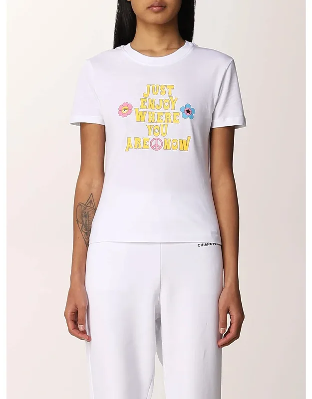 T-shirt With "just Enjoy Where You Are Now" Print