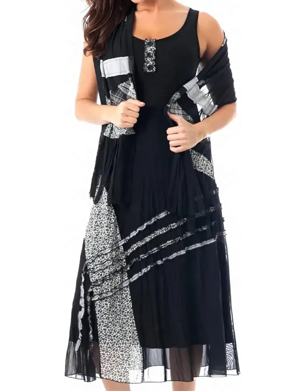 Button Pattern Maxi Dress With Scarf