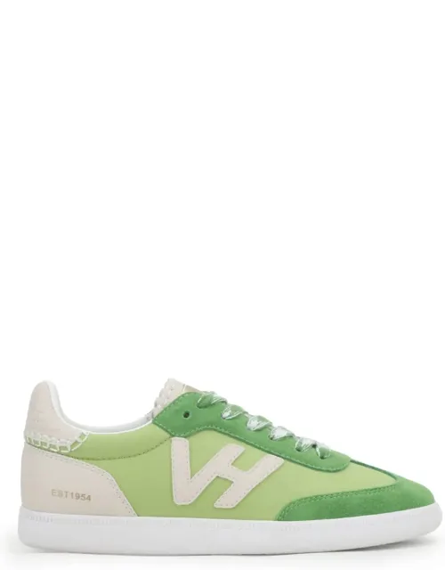 Crisp 14 Sneakers