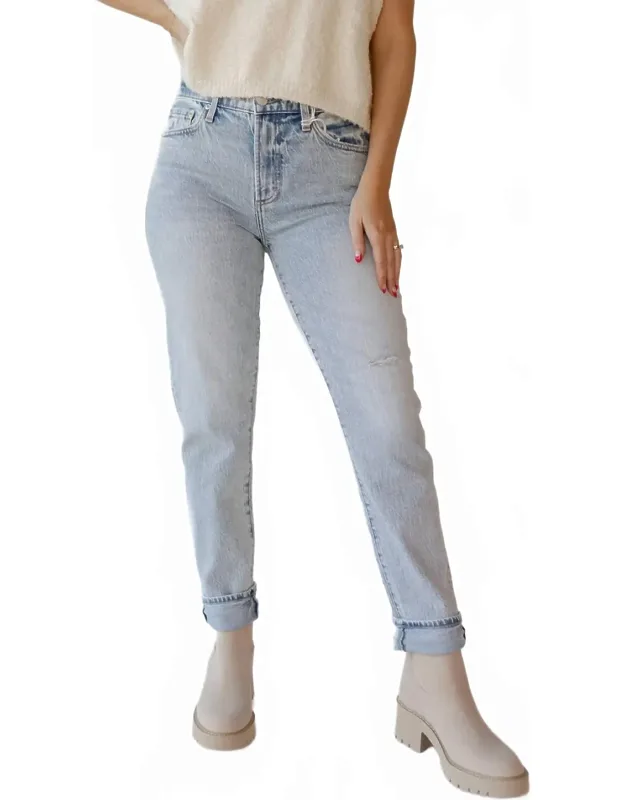 Riley Mid Rise Relaxed Girlfriend Jeans