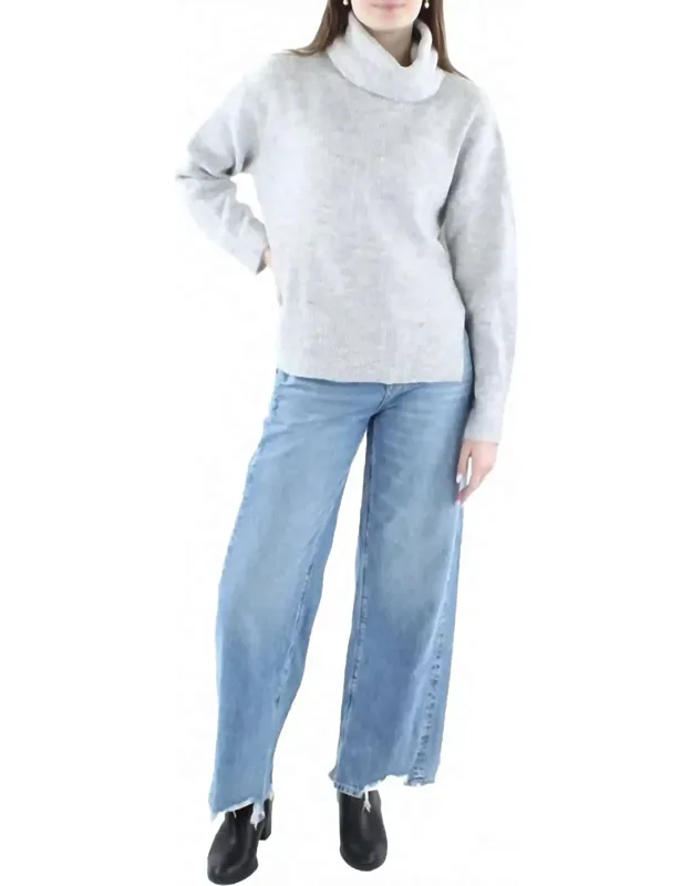 Ribbed Sideslit Turtleneck Sweater