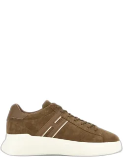 Sneakers With Suede Upper And Lace Loop