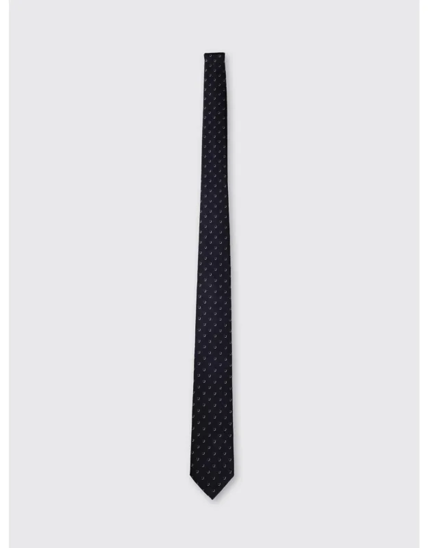 Tie