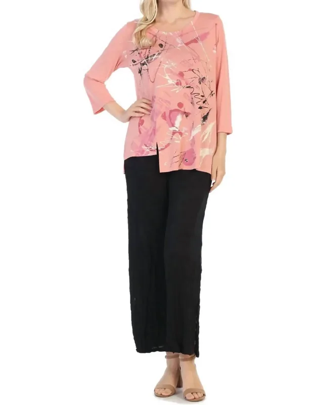 Abstract Slit Detail Modal Top