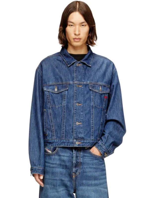 Trucker Jacket In Dna Denim