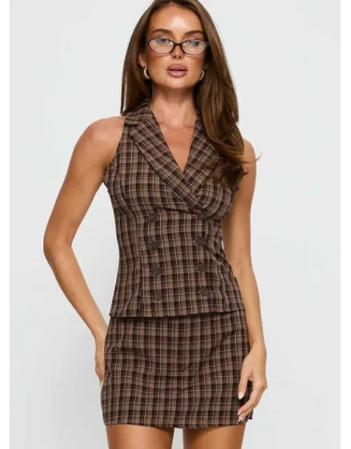 Collared Sleeveless Top