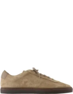 Field Trainer Sneakers