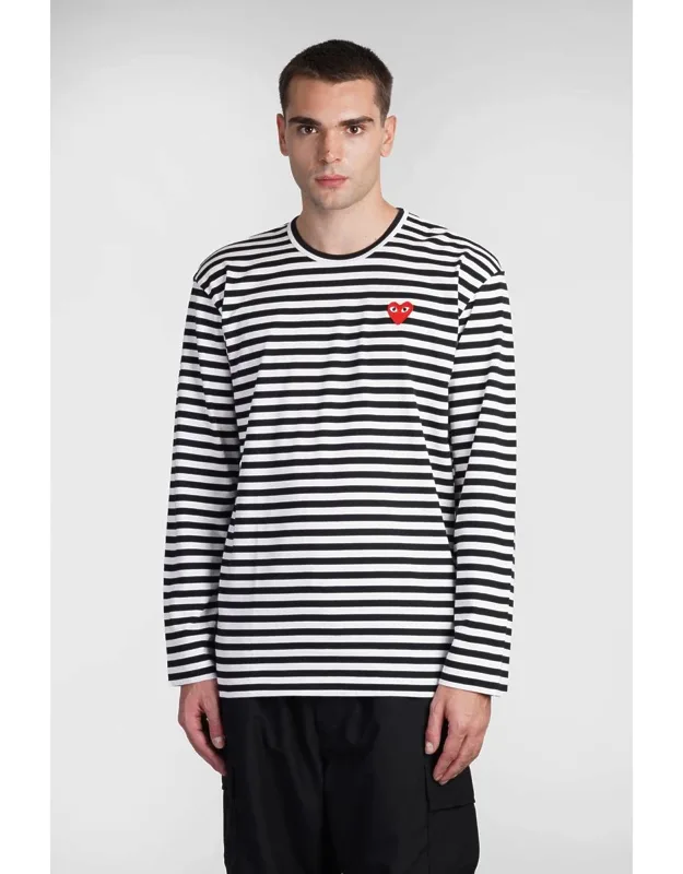 T-shirt With Round Neck And Long Sleeves