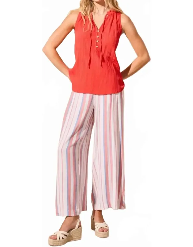 Sleeveless Flowy V-neck Textured Blouse
