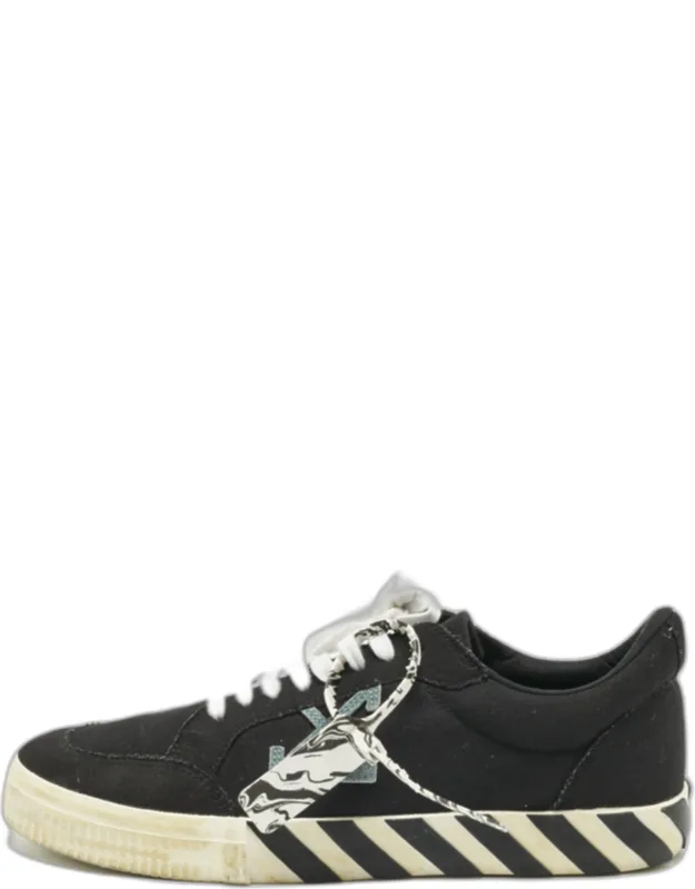 Canvas Vulcanized Low Top Sneakers
