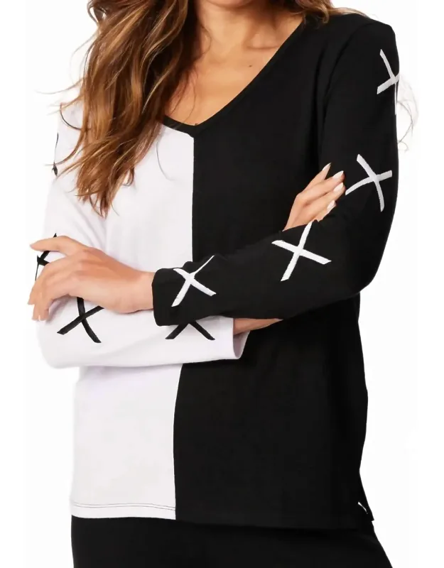 X Sleeve V-neck Top