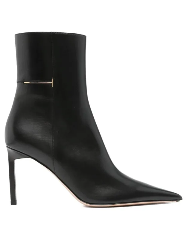 Julianne Boots