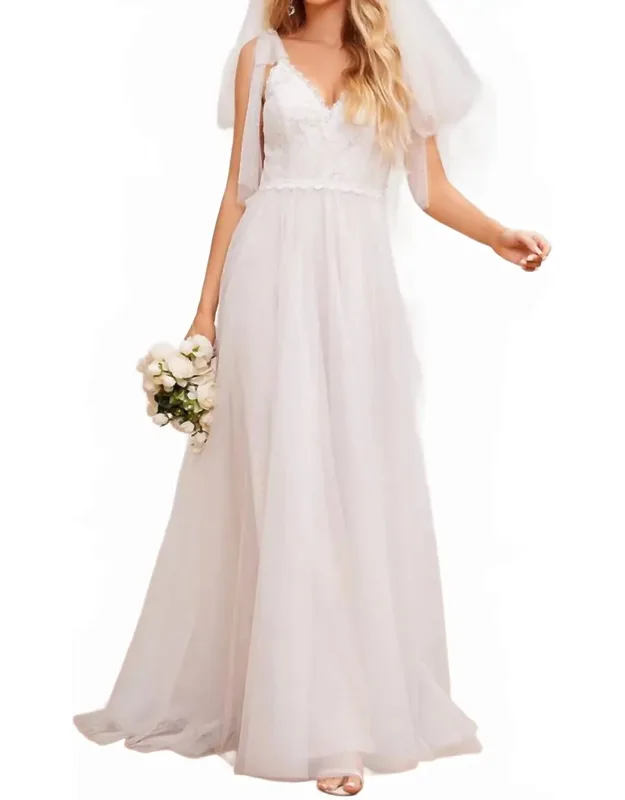Exquisite Lace Tulle Empire Waist Wedding Dress
