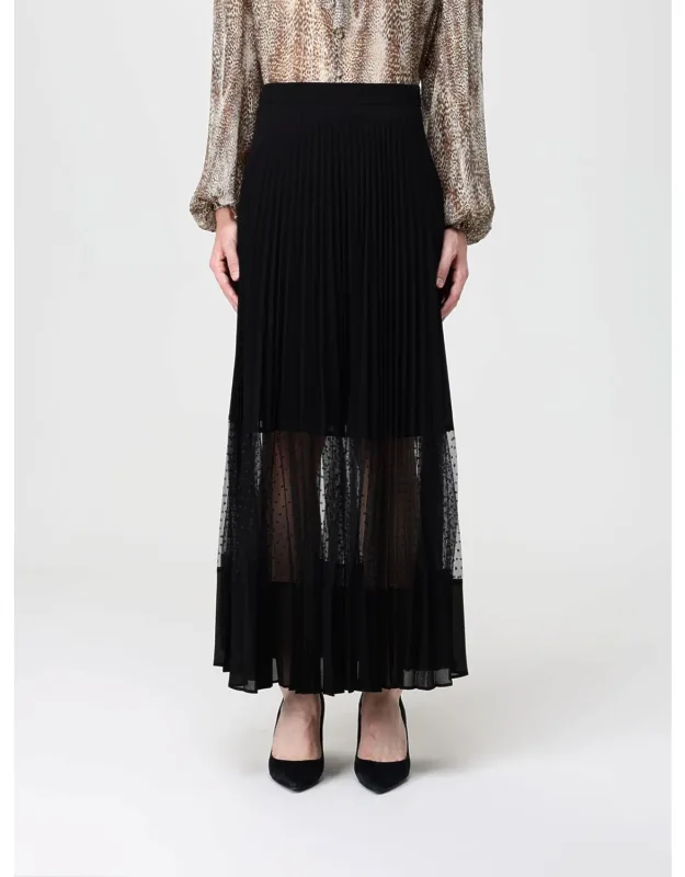 _skirt With Elegant Design_
