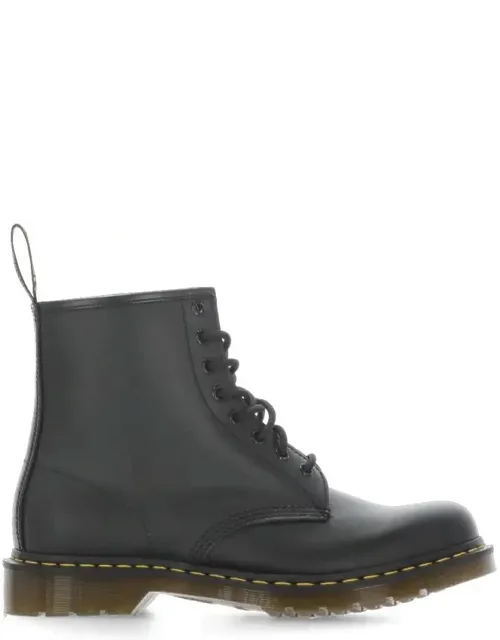 Dr. Boots With Round Toe And Front Laces Fastening