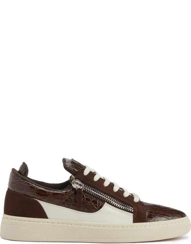 Low-top Sneakers