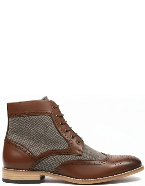 Wingtip Brogue Ankle Boots